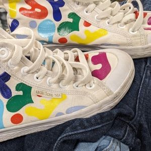 Adidas honey mid Fafi collab